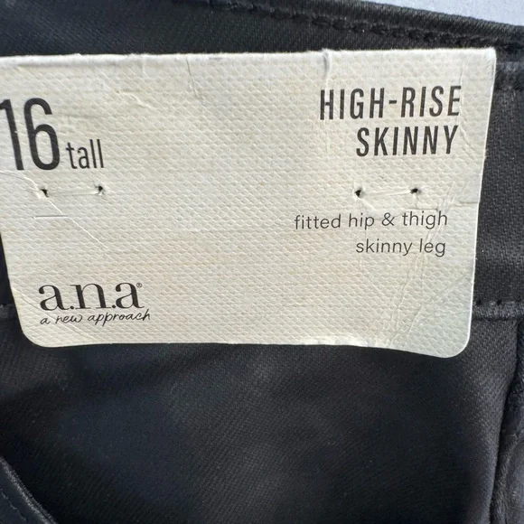 ❤️3/$30 a.n.a High Rise Skinny Dark Rinse Denim Jeans NWT - Picture 11 of 12